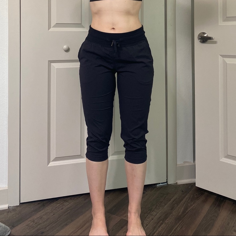 Lululemon Dance Studio Crop II Size 6